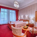 Salvator Hotel