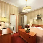 Salvator Hotel 3*