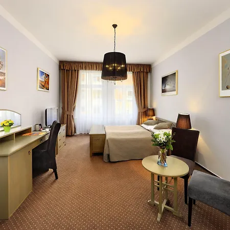 Отель Salvator 3*