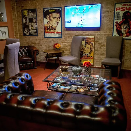 Ξενοδοχείο Salvator 3*