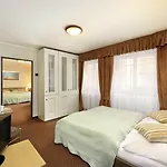 Salvator Hotell Prag